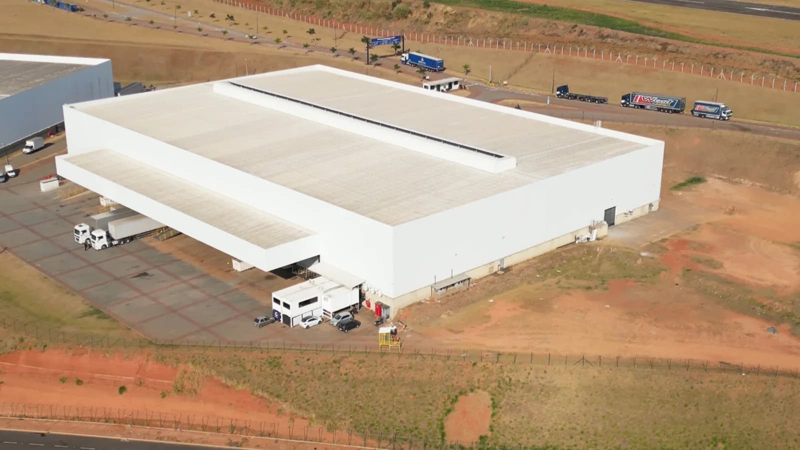 Vista aérea do data center onde ficam os servidores da MasterSite